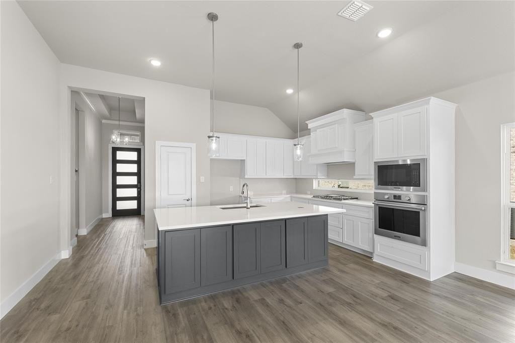 3853 Solebay Ct - Photo 6 of 27