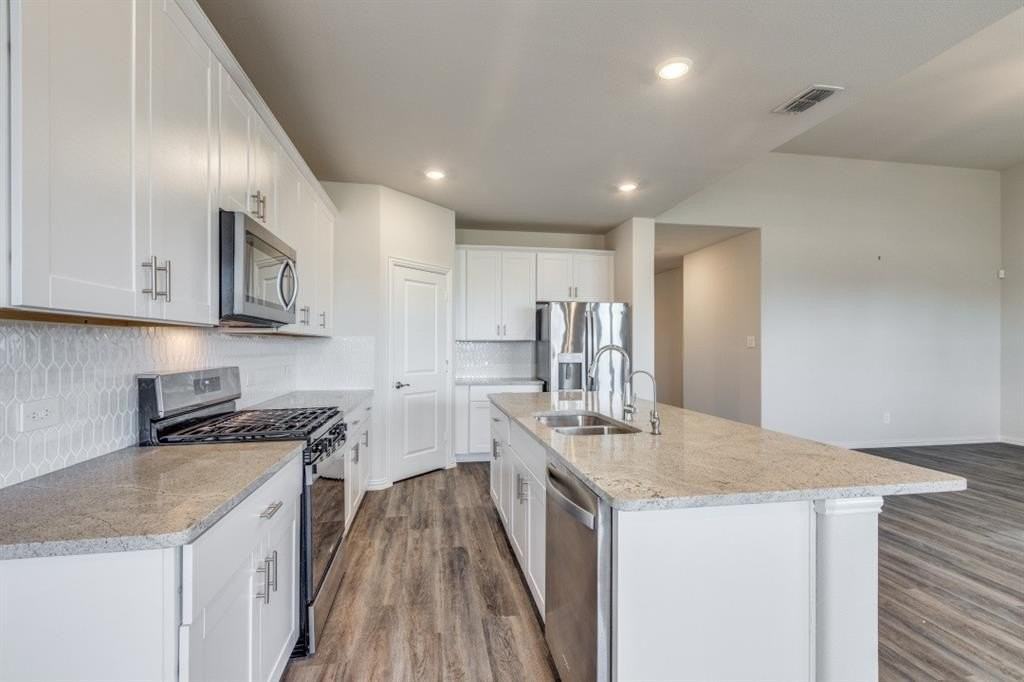 4005 Turpin Dr - Photo 7 of 23