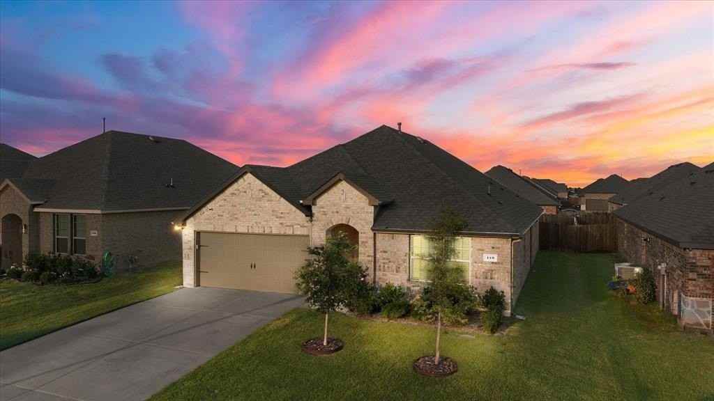 148 Longhorn Pass - Photo 2 of 3