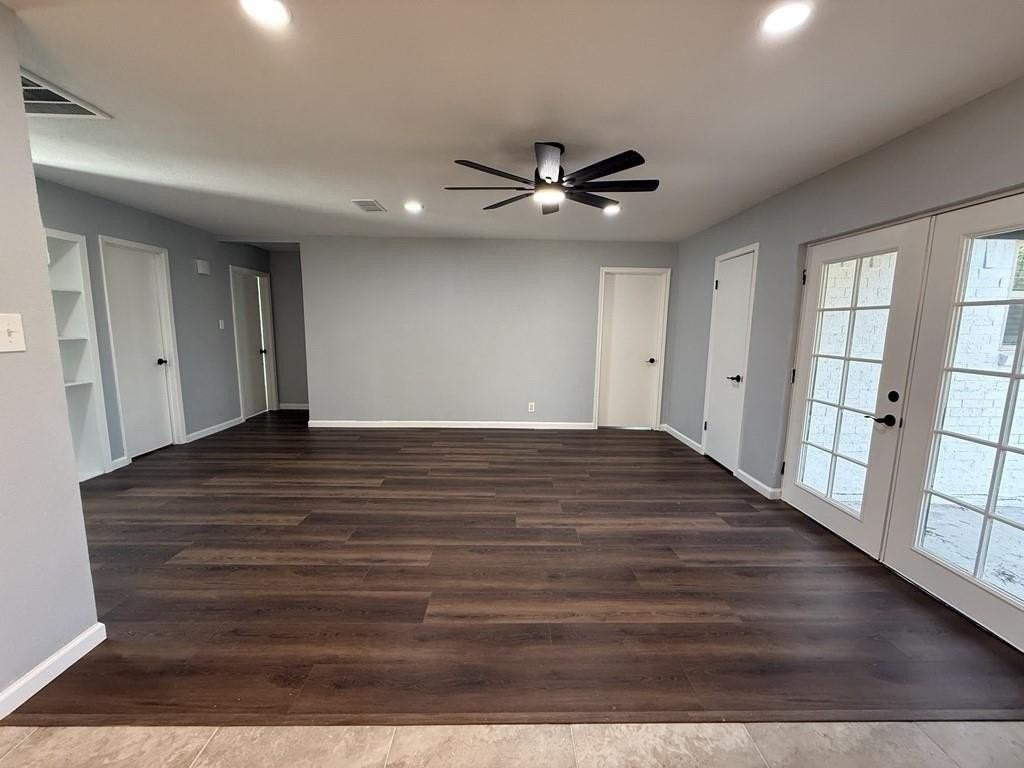 6101 Melody Ln - Photo 5 of 37