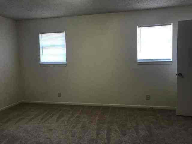 2834 Robertson Dr - Photo 7 of 18