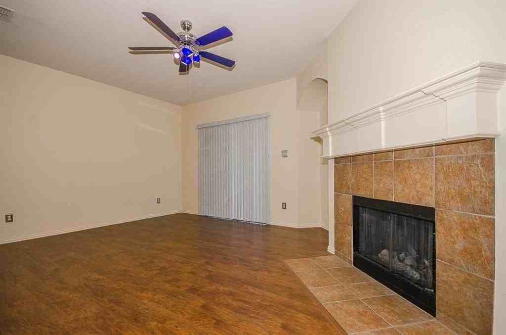 5712 Eureka Bnd - Photo 3 of 18