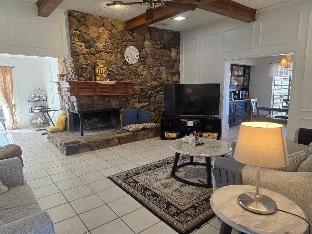 2004 Cherbourg Dr - Photo 4 of 24