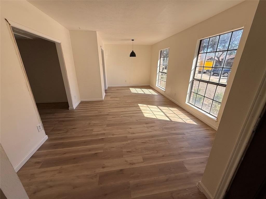 2114 Alder Trl - Photo 2 of 11