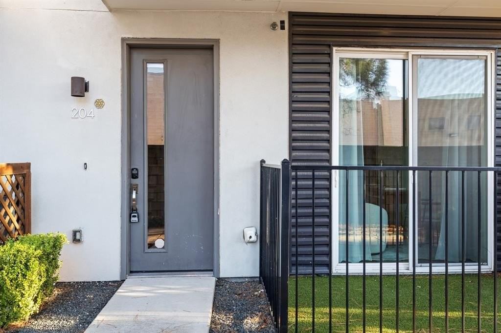 4545 Bowser Ave #204 - Photo 3 of 28