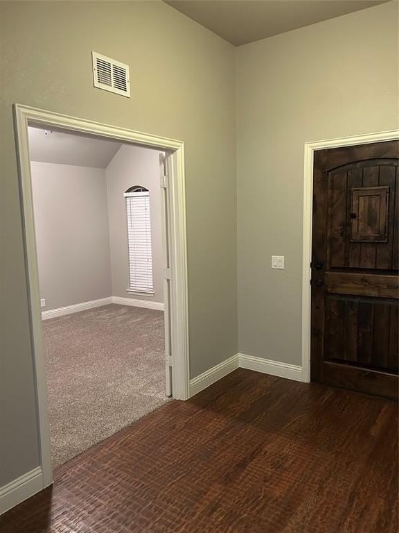 4302 Spruce Rd - Photo 5 of 15