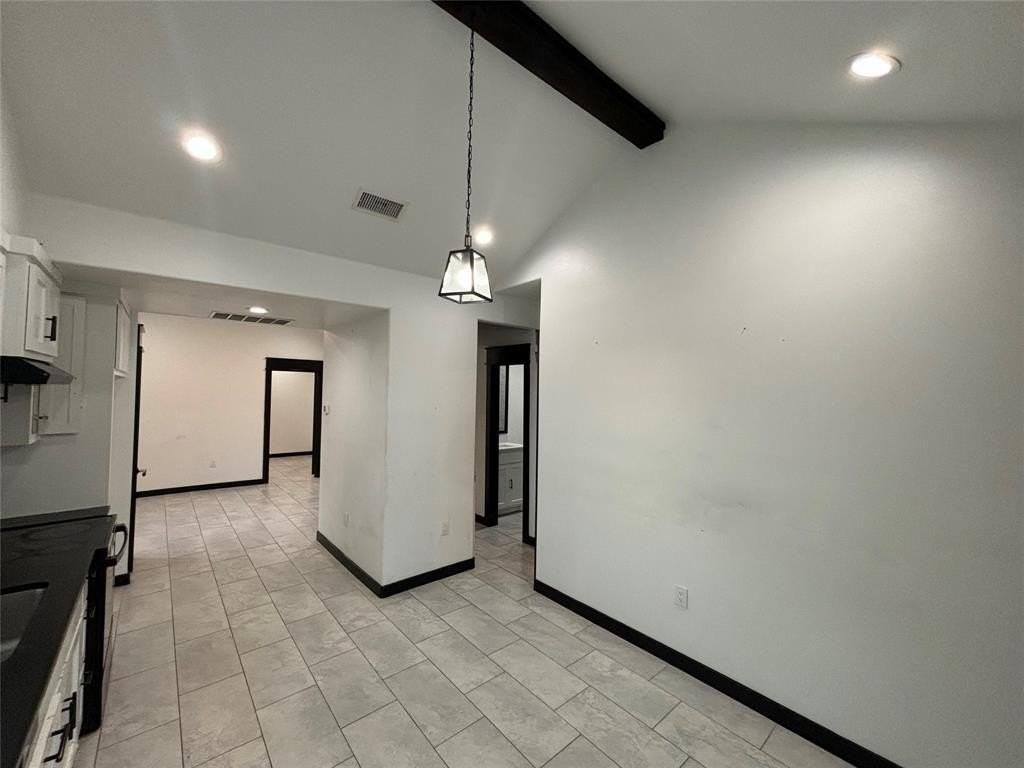 300 Avenue B - Photo 3 of 22