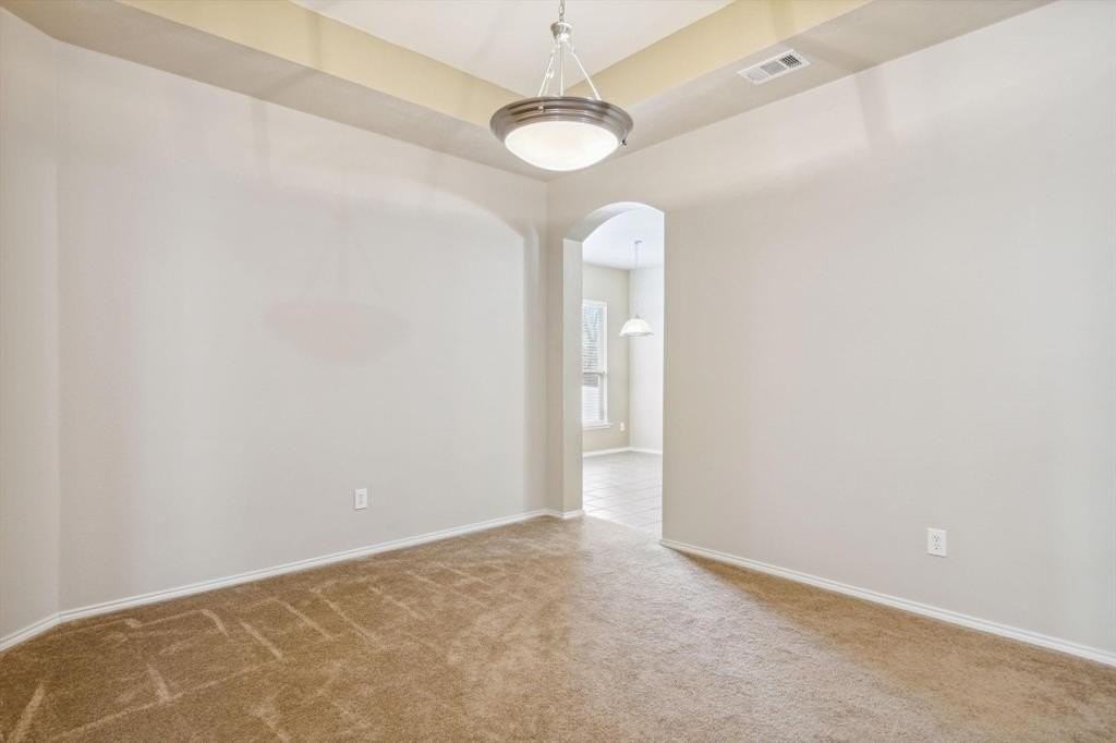 232 Creekview Dr - Photo 6 of 25