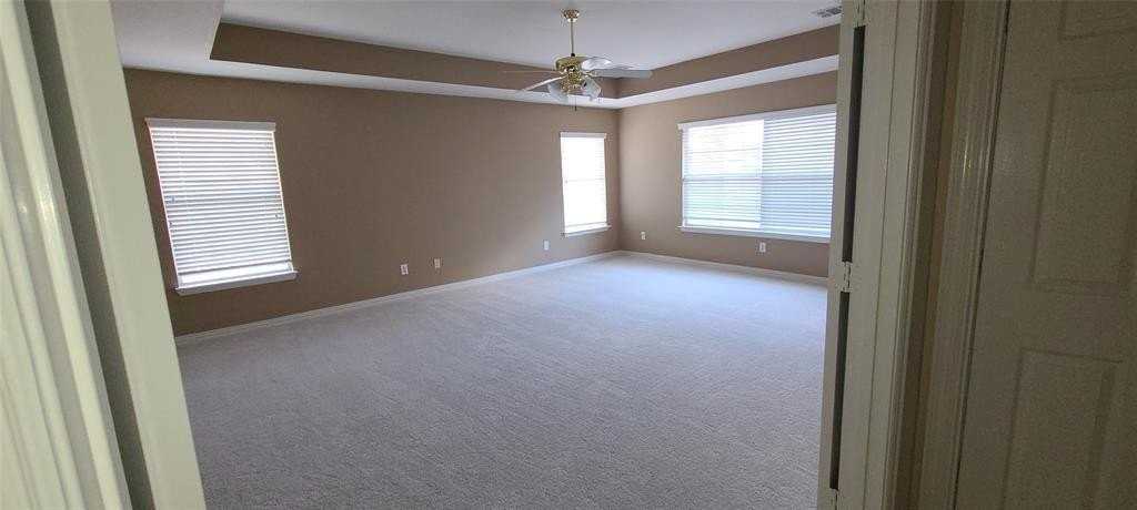 7523 Aberdon Rd - Photo 6 of 14