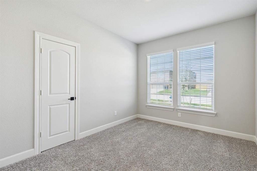 609 Harbor Oaks Dr - Photo 5 of 26