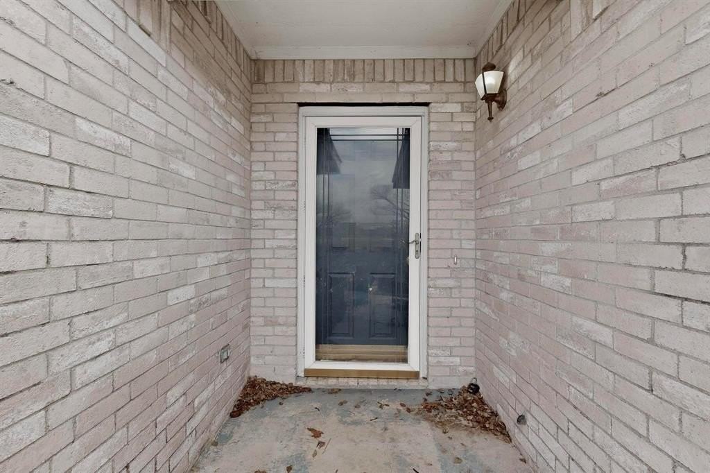 721 Somerset Dr - Photo 3 of 30