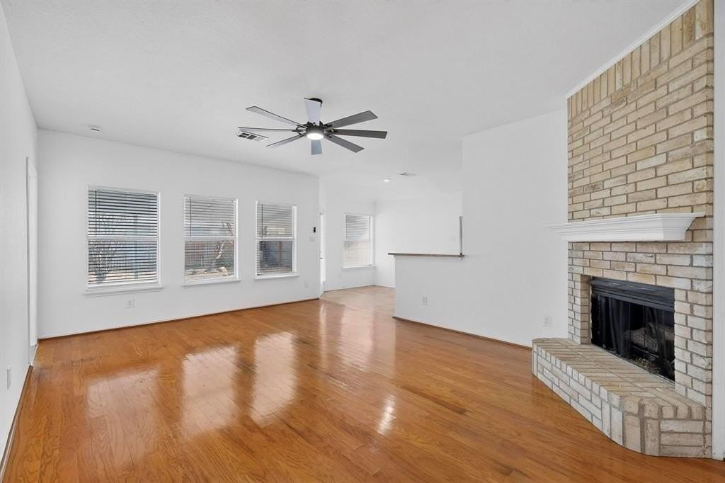 721 Somerset Dr - Photo 4 of 30