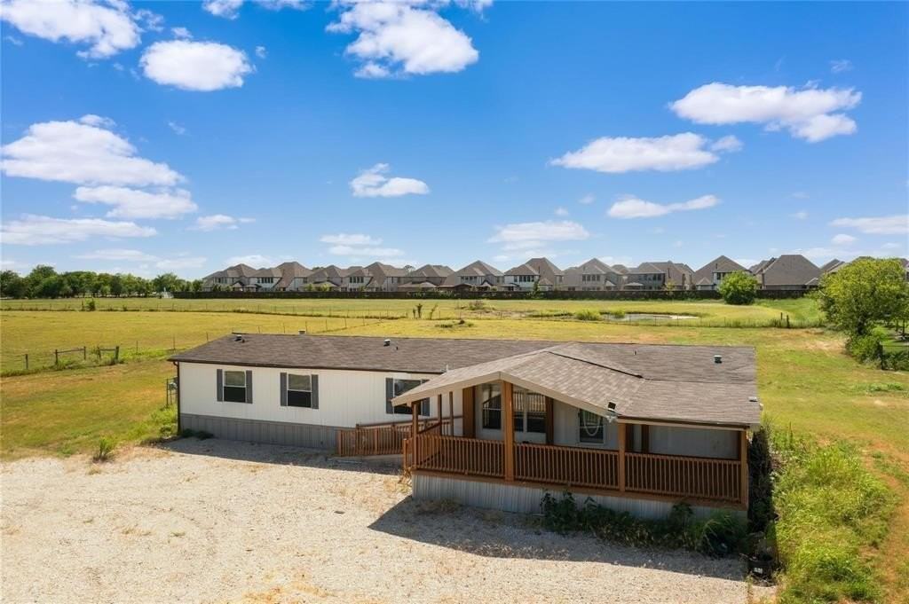 5989 Edgewood Pl - Photo 2 of 36