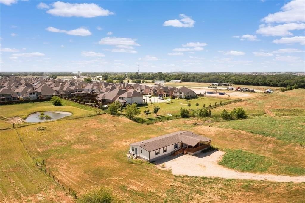 5989 Edgewood Pl - Photo 7 of 36