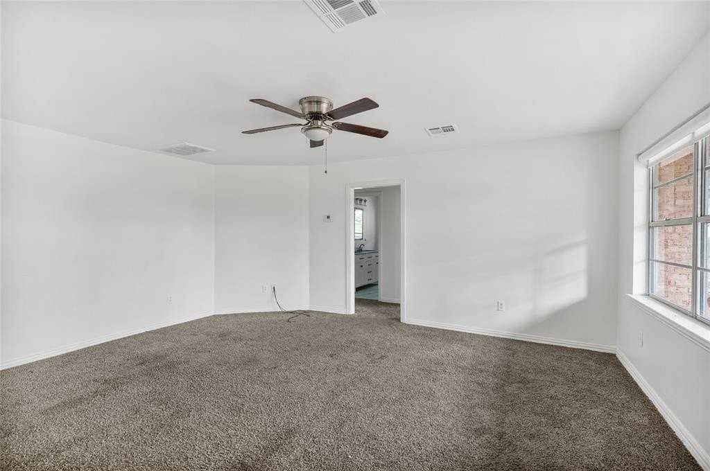 531 Coe Rd - Photo 4 of 22