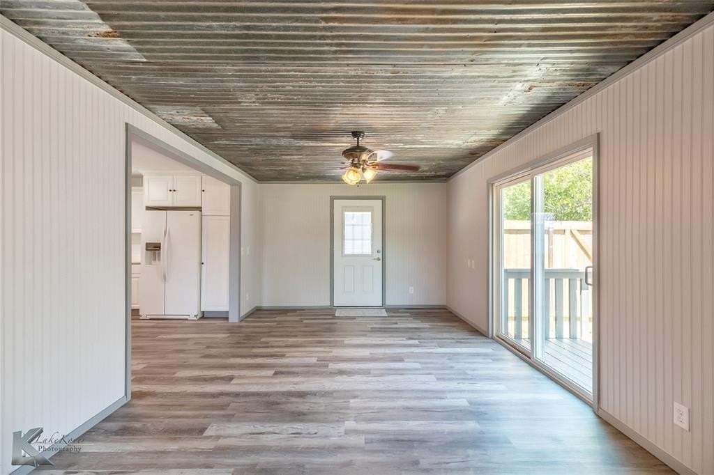 3183 Curry Ln - Photo 6 of 18