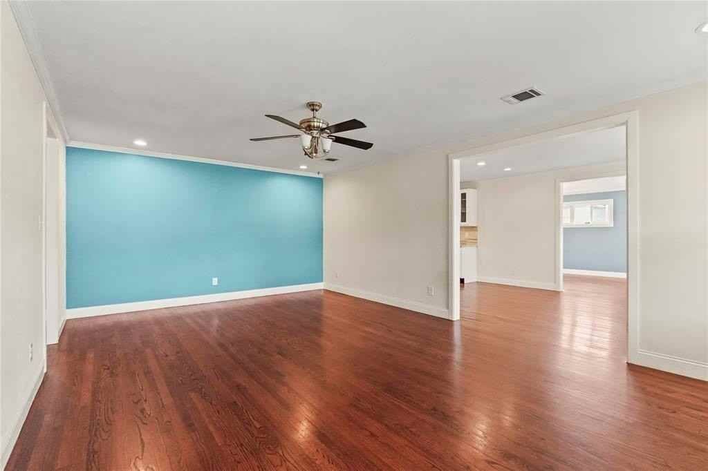 3358 W Jefferson Blvd - Photo 4 of 18