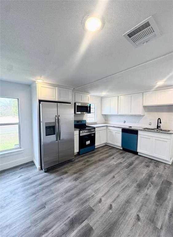 303 W Broad St - Photo 6 of 12