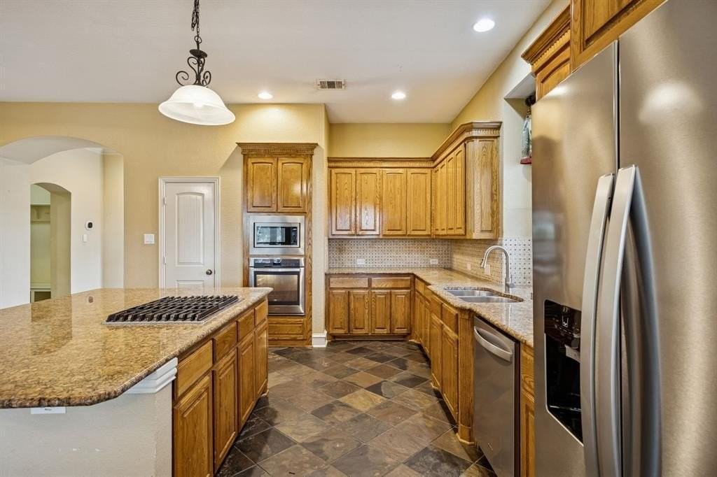 4010 Eider Dr - Photo 5 of 40