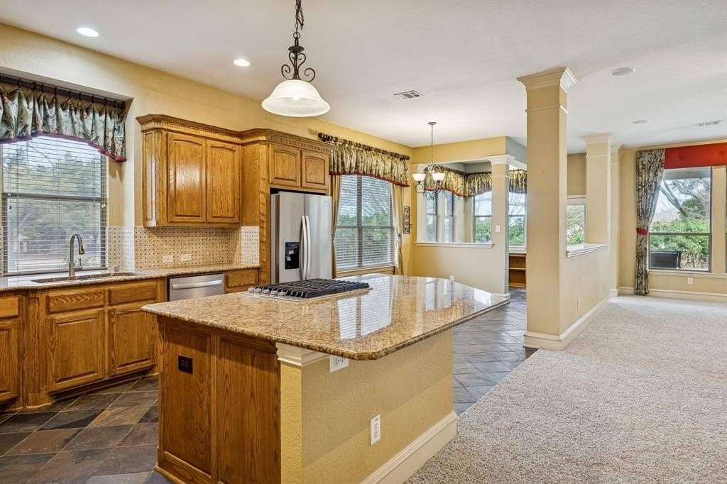 4010 Eider Dr - Photo 6 of 40