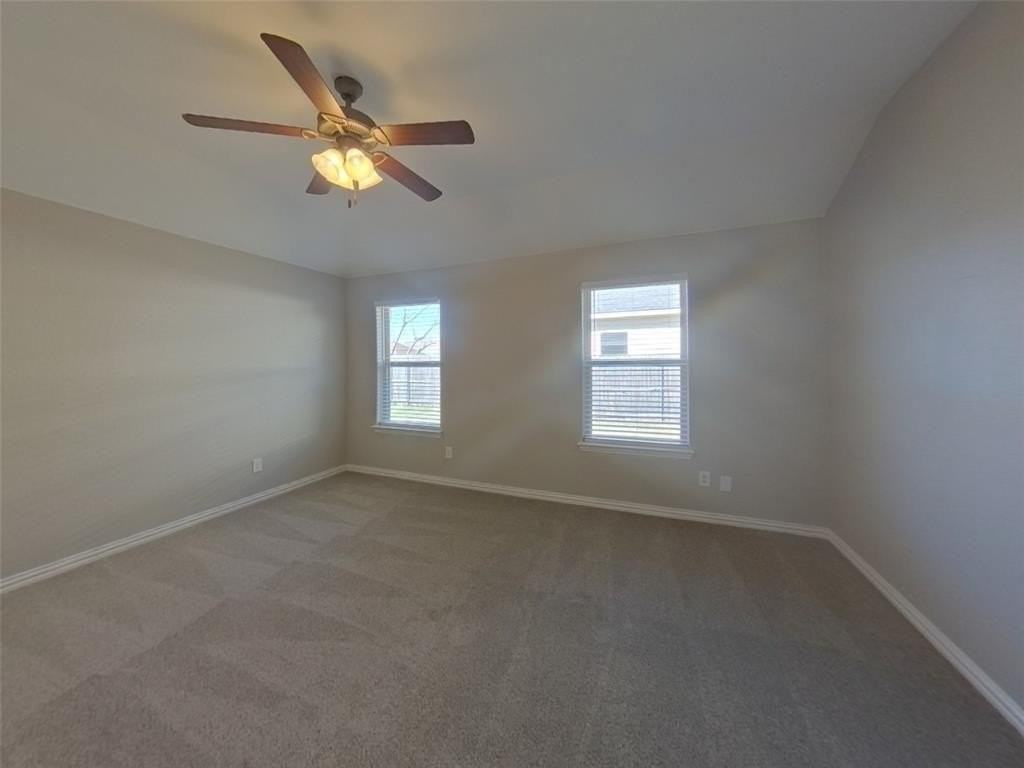 12216 Hunters Crossing Ln - Photo 6 of 15