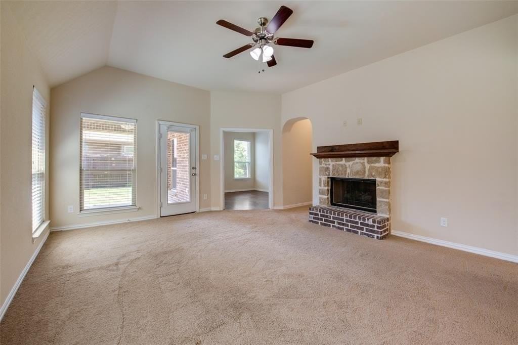 8856 Devonshire Dr - Photo 7 of 29