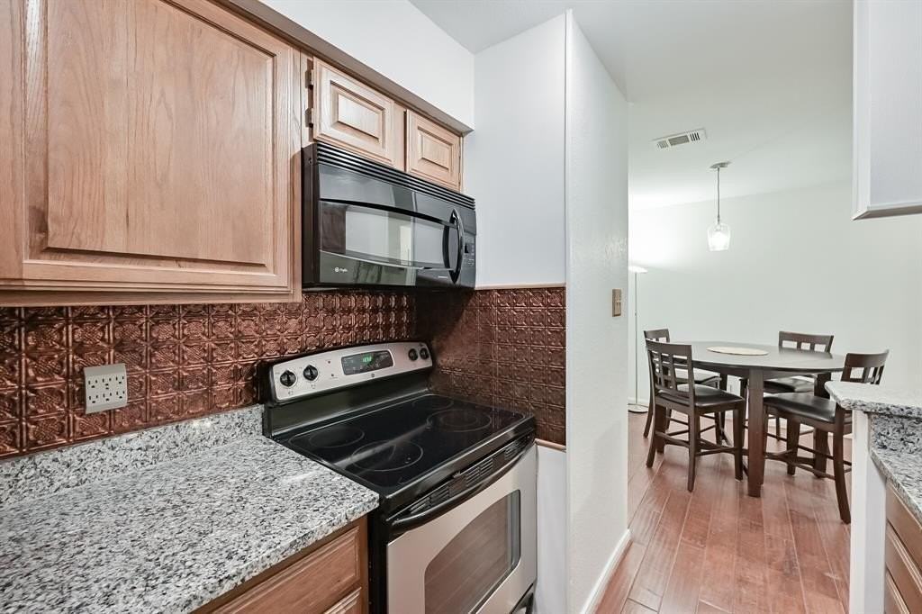 2101 Friendly Dr #3125 - Photo 2 of 27