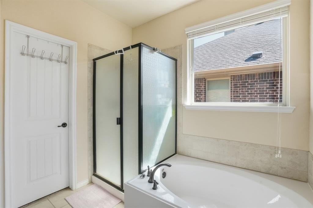 2615 Gum Tree Trl - Photo 2 of 10