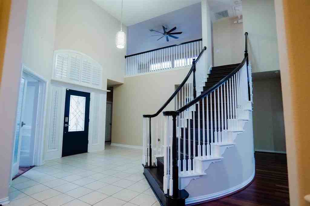 3404 Wimbledon Dr - Photo 4 of 26