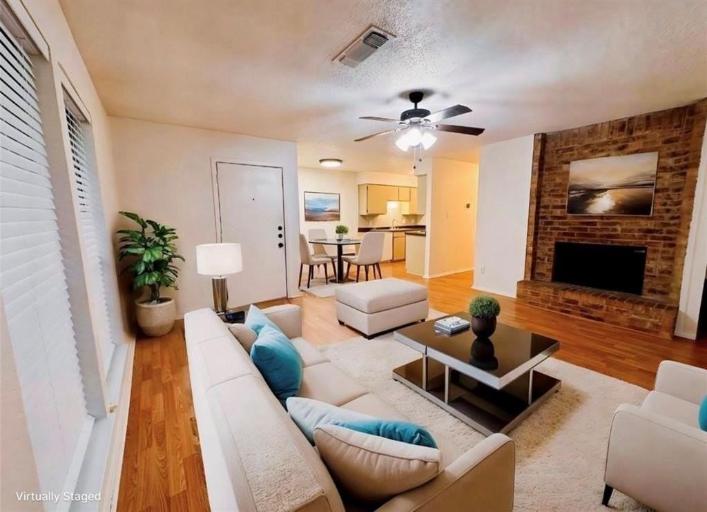 505 Claire Ct - Photo 3 of 8