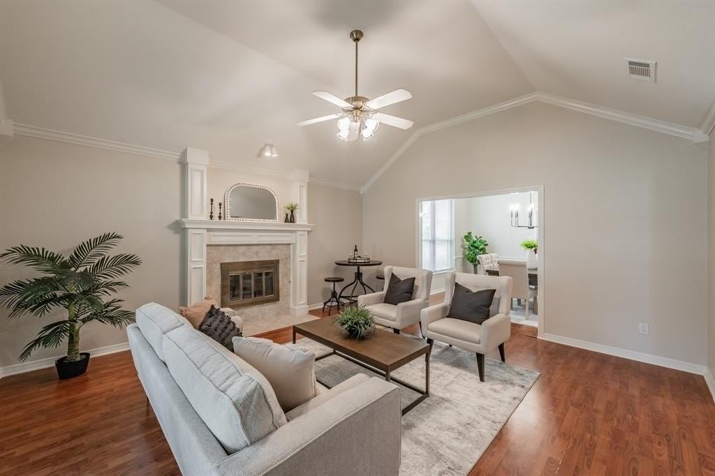 1101 Pheasant Rdg - Photo 3 of 27