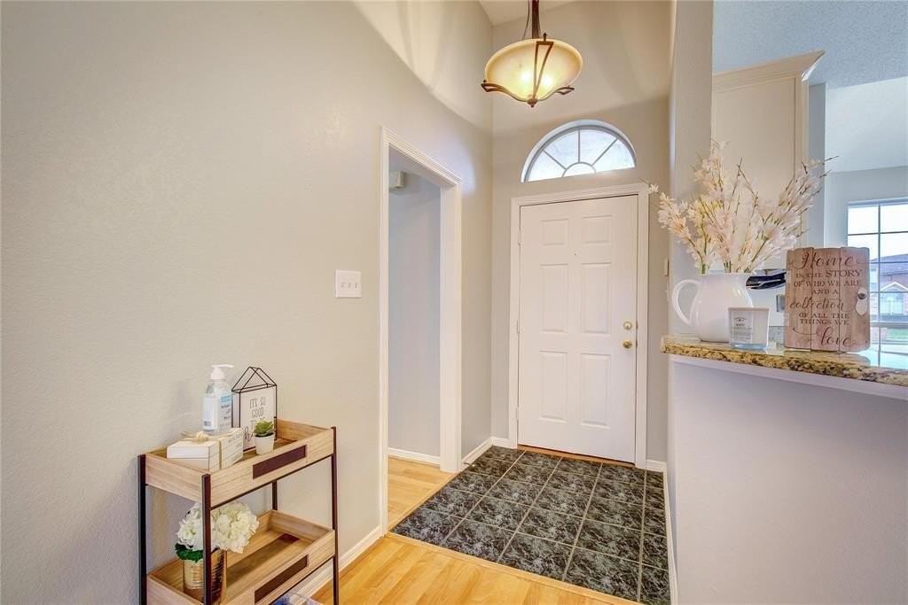 4168 Creekhollow Dr - Photo 2 of 38