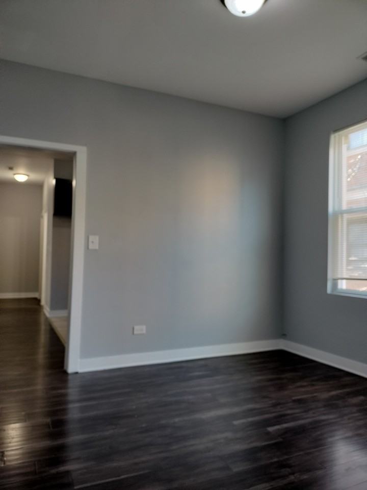 1945 W 48th St #1945-2 - Photo 6 of 19