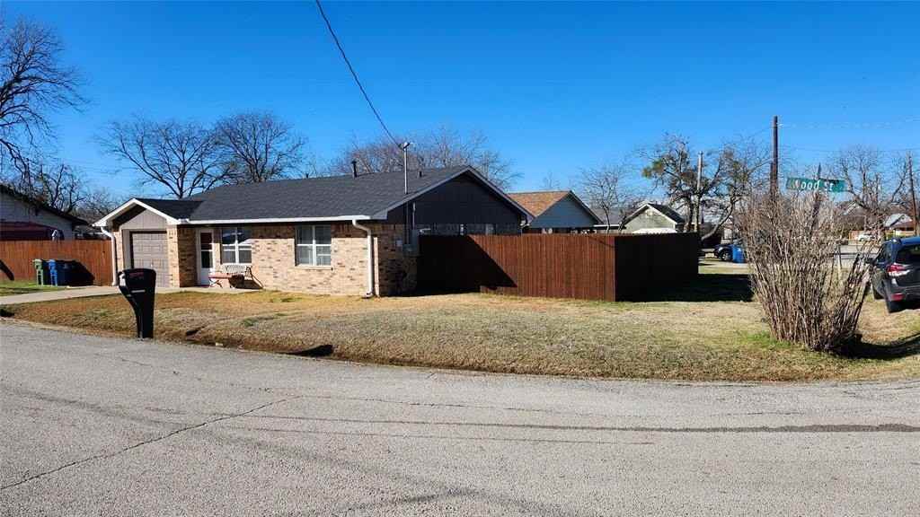 417 Wood St - Photo 2 of 22