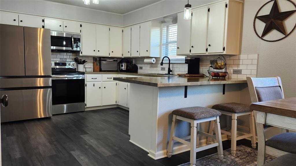 417 Wood St - Photo 7 of 22