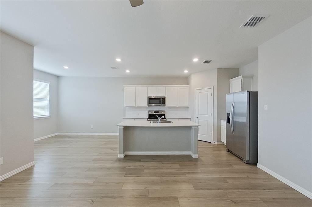 260 Jenkinson Dr - Photo 2 of 30