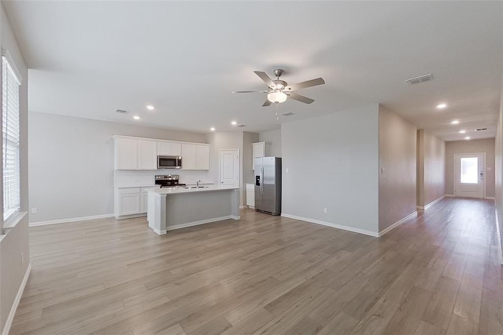 260 Jenkinson Dr - Photo 5 of 30