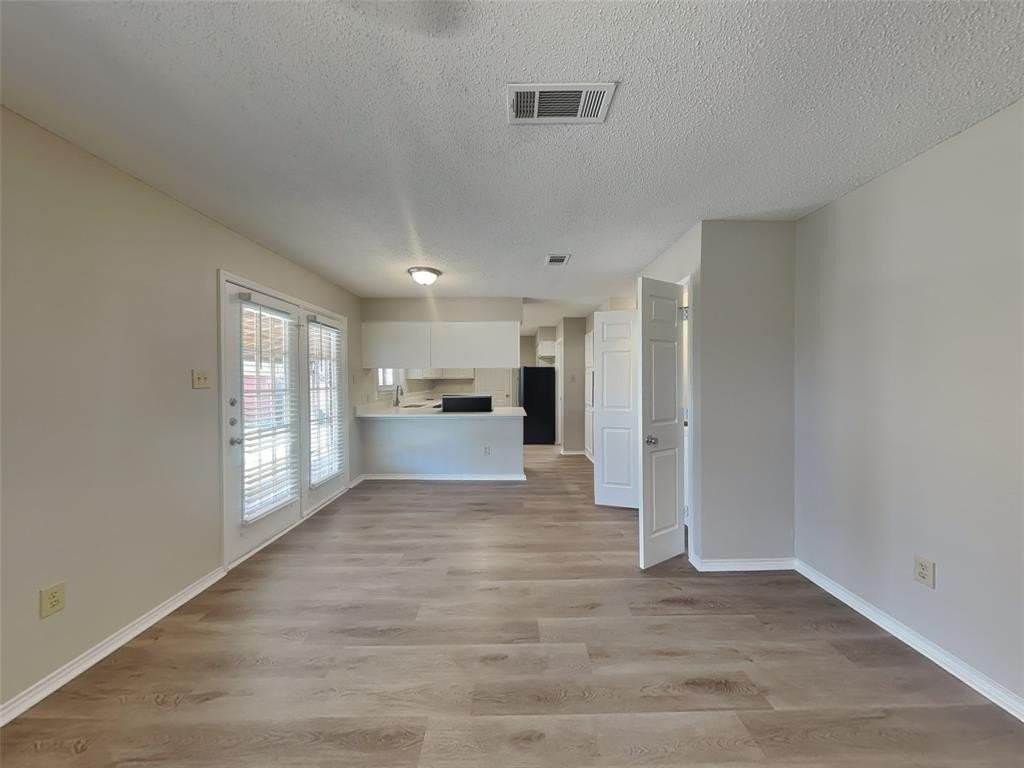 1110 Orangewood Ln - Photo 4 of 19