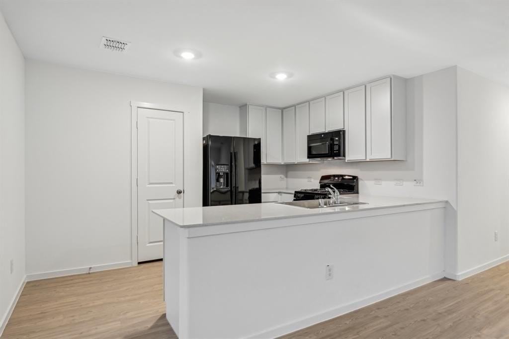 1616 Poptic Ln - Photo 5 of 40