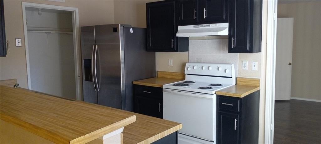 4605 Jenkins Cir - Photo 2 of 6