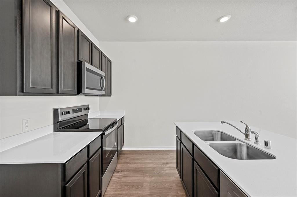 623 Linden Rd - Photo 4 of 25