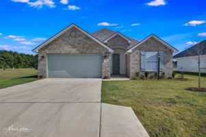 featured image of 256 Sedgewick Ave