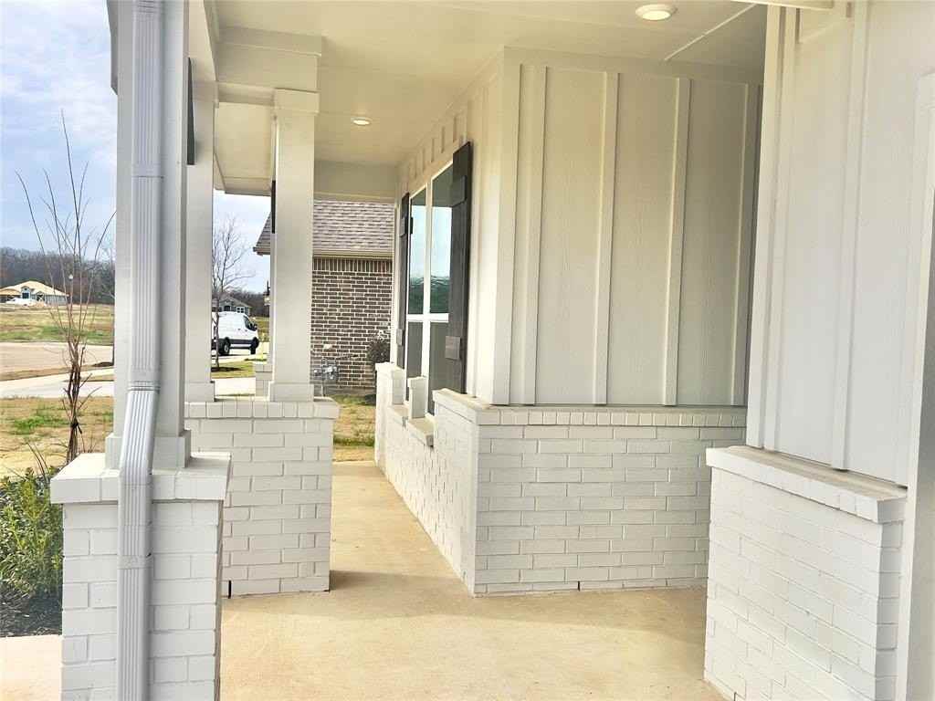 2708 Mccormick St - Photo 6 of 31