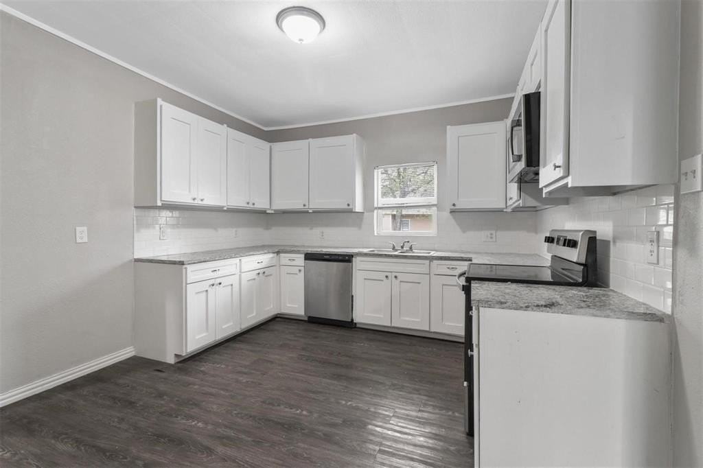 814 N Walnut St - Photo 4 of 14