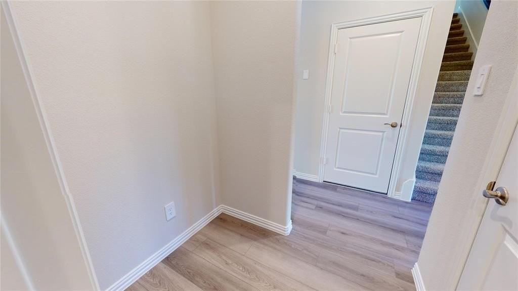 2125 Dunbar Dr - Photo 6 of 40