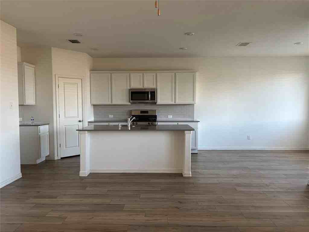 5748 Morvich Dr - Photo 3 of 17