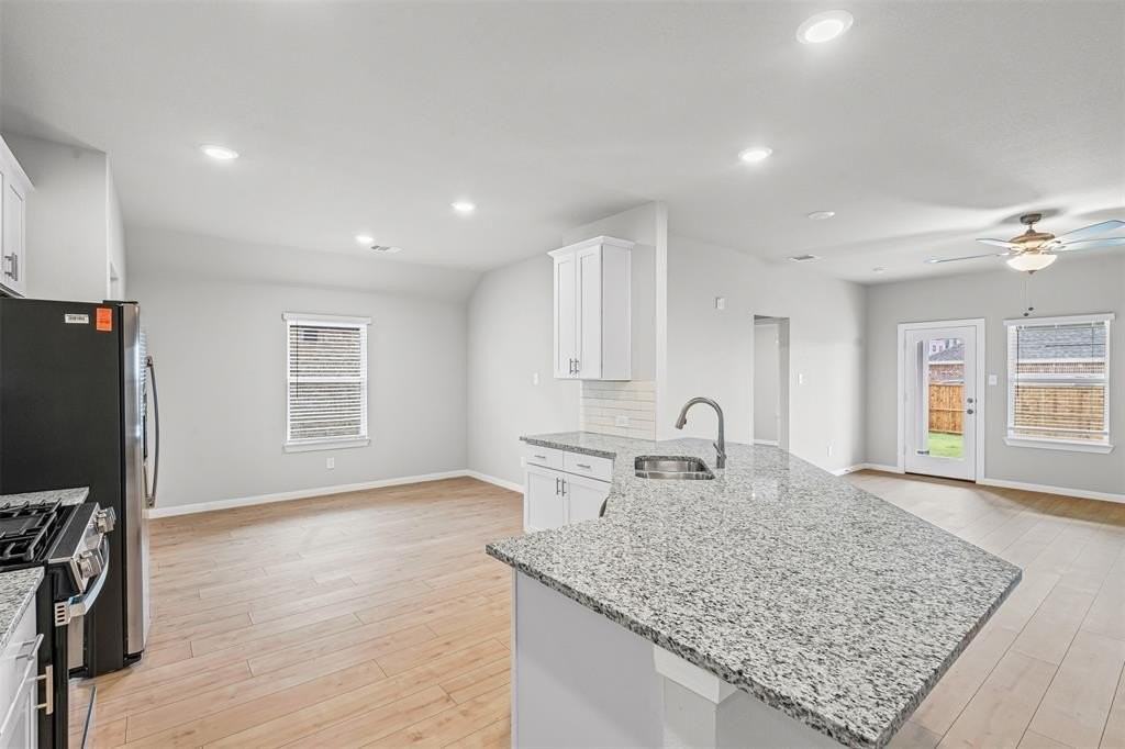 1336 Water Canna Dr - Photo 6 of 32