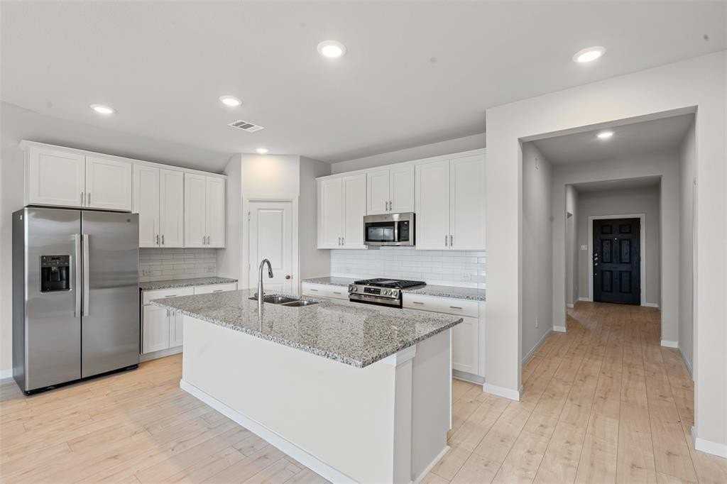 1337 Water Canna Dr - Photo 4 of 29