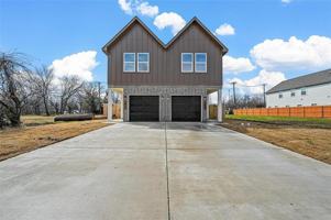 featured image of 2409 Jeffries St