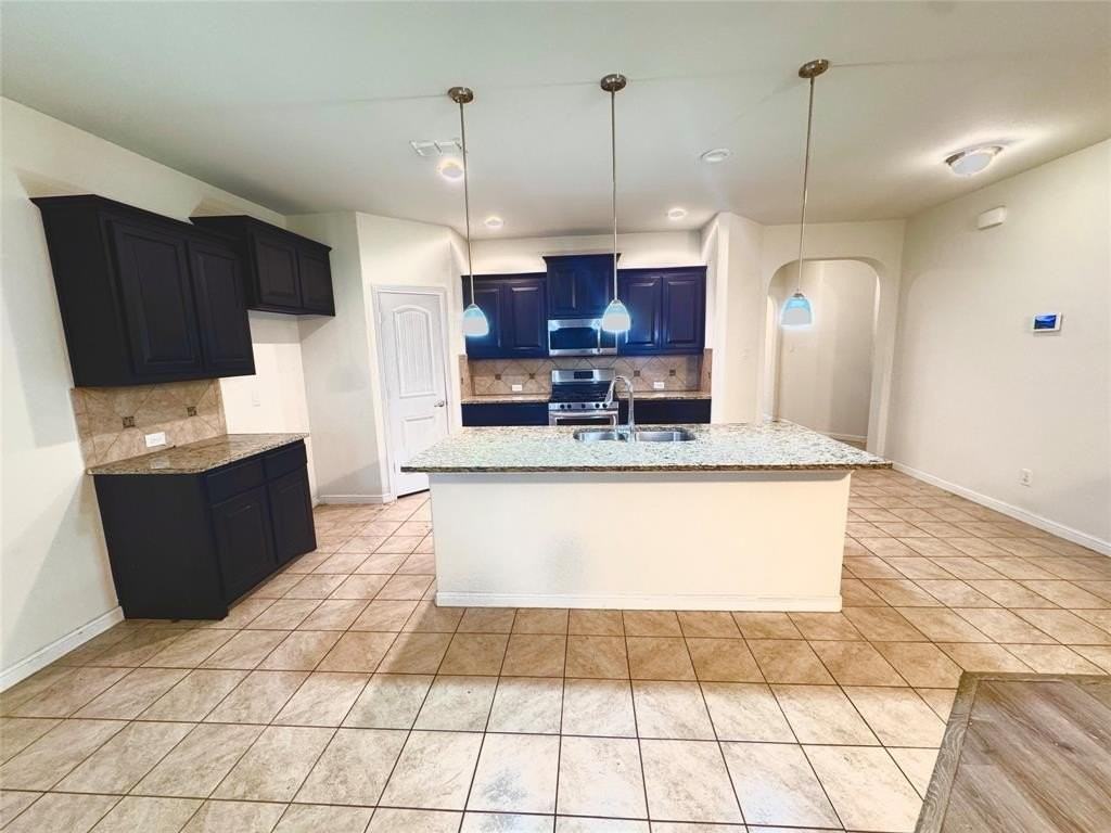 9121 Stormcrow Dr - Photo 2 of 17